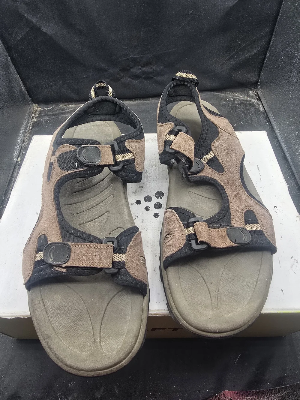 RedHead Brown and Black Men's Adjustable Outdoor Sandals